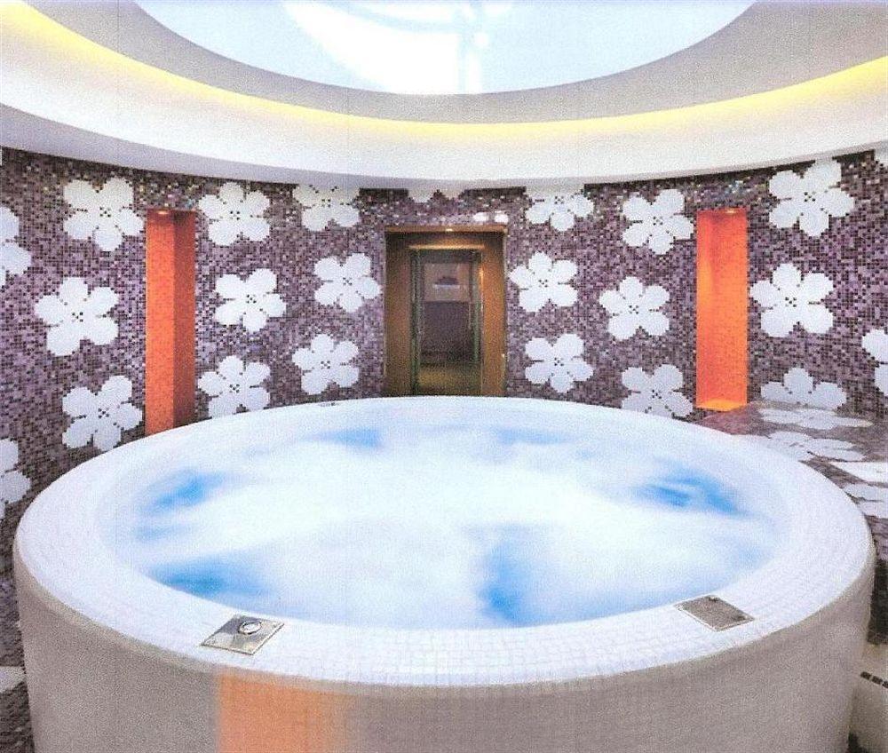 Hues Boutique Hotel